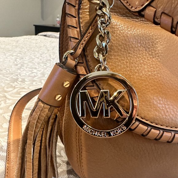 Michael Kors caramel pebbled leather handbag - Picture 5 of 15